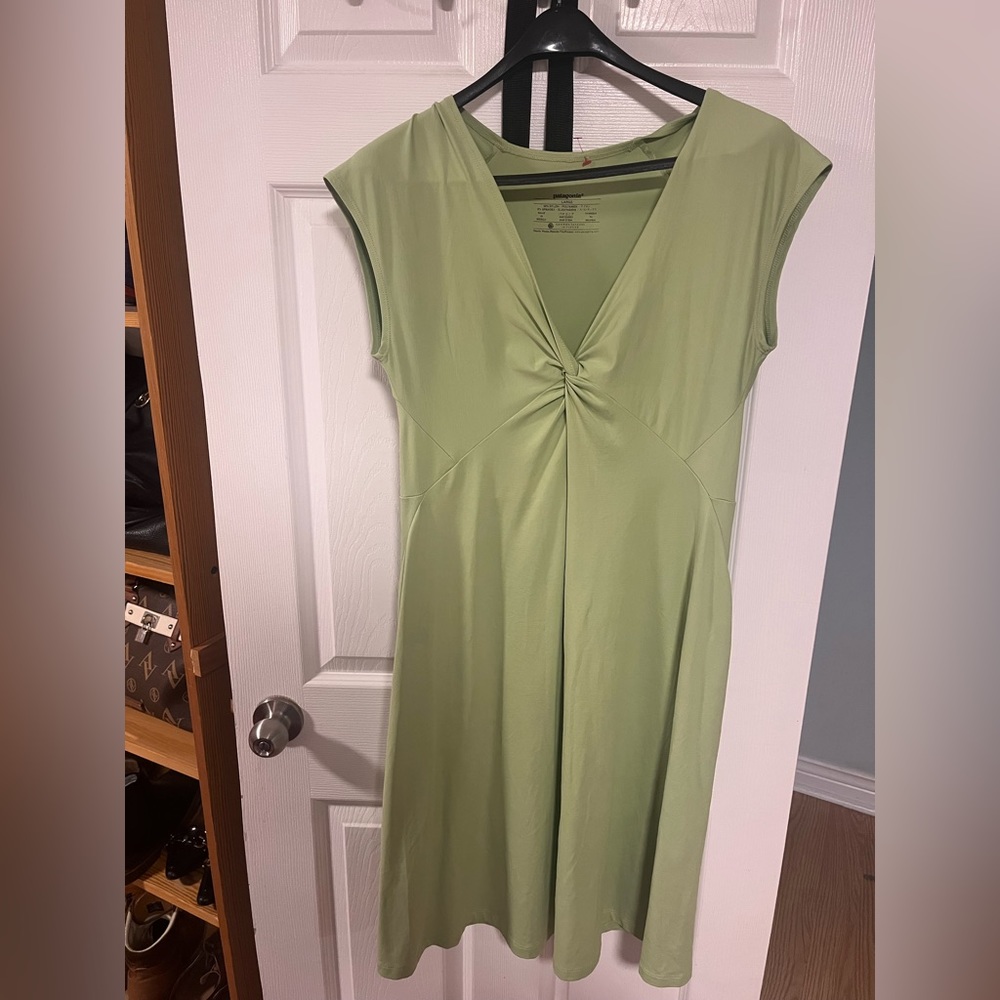 Patagonia green dress large
